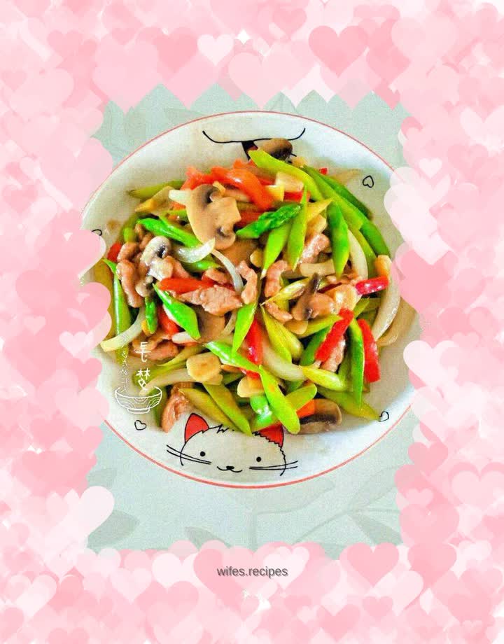 Sautéed Asparagus with Mushrooms and Bell Peppers