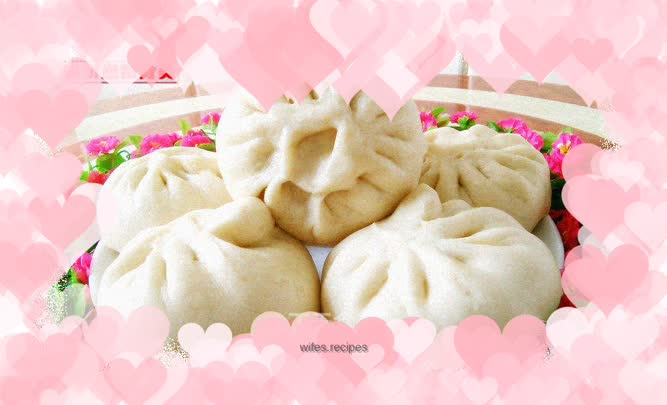 Bean and meat buns