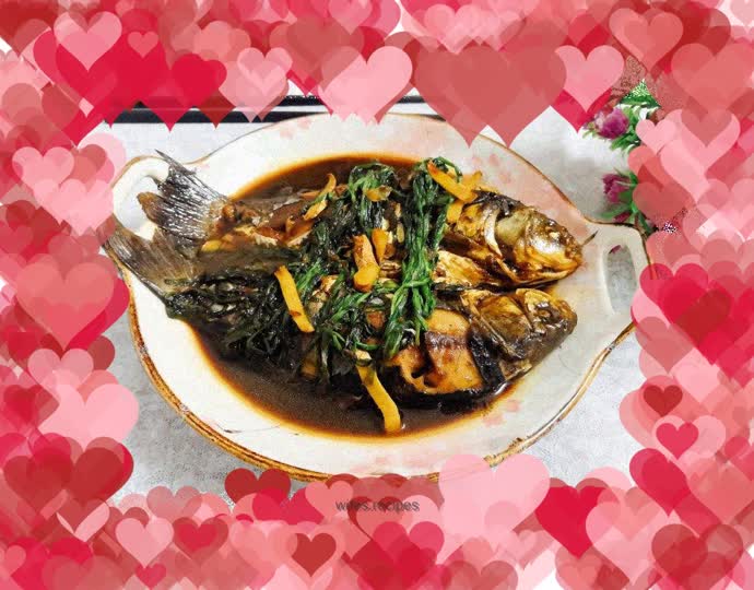 Crucian carp with onion flavor