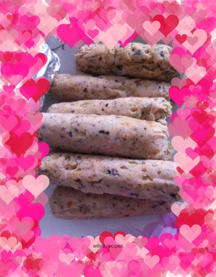 Homemade ham sausage--a healthy and delicious treat for children