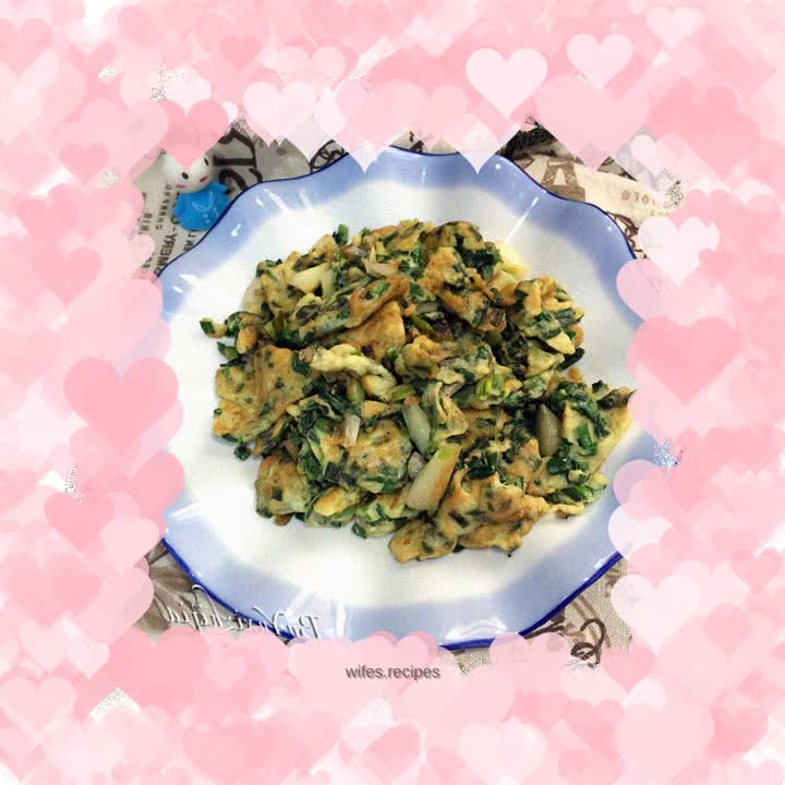 Fried eggs with old leek