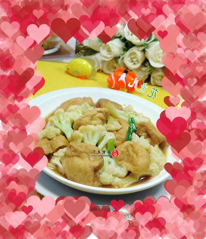 Stir-fried cauliflower with fried tofu