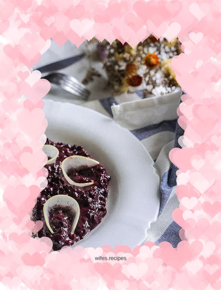 A simple pastry - black rice pudding