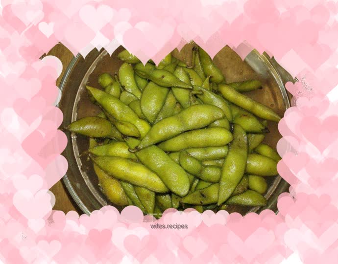 Boiled edamame with brine potatoes