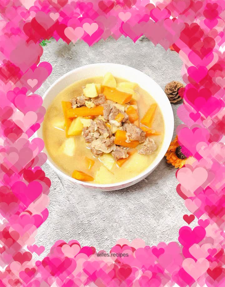 Stewed Beef Brisket with Potatoes and Carrots