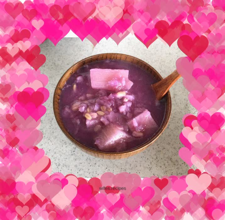 Purple sweet potato and taro oatmeal porridge