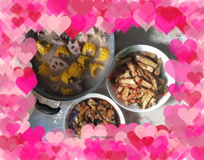 Lotus root, corn and pork ribs soup