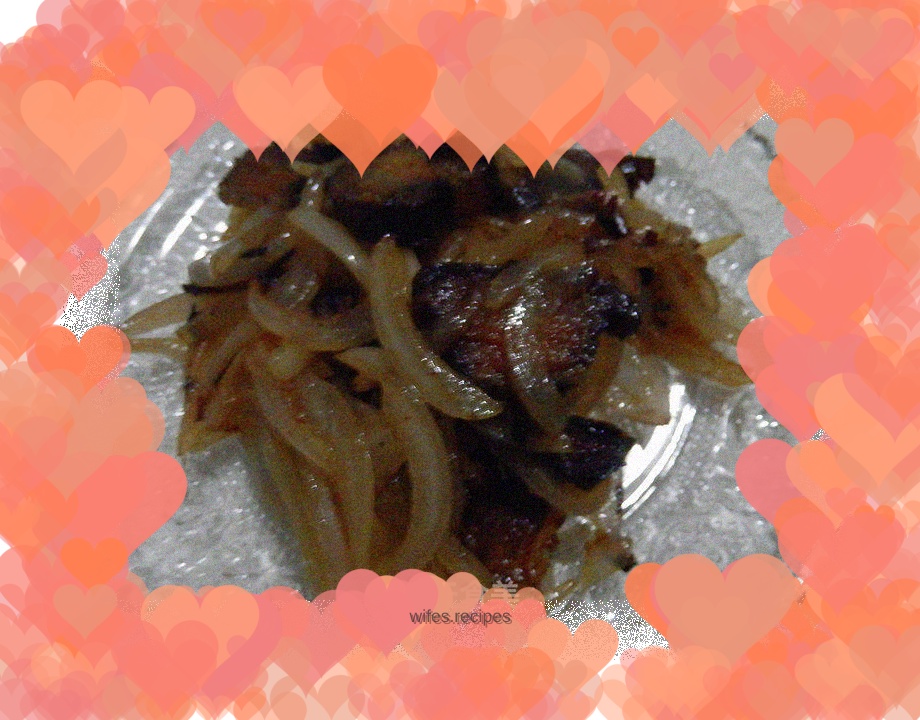 Stir-fried bacon and onions
