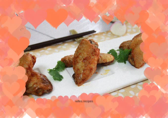 Sauce-flavored foil chicken wings