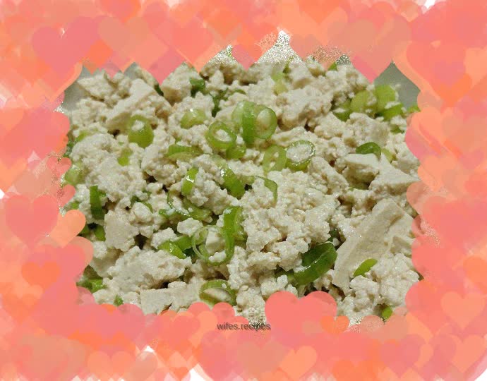 Tofu mixed with green onions