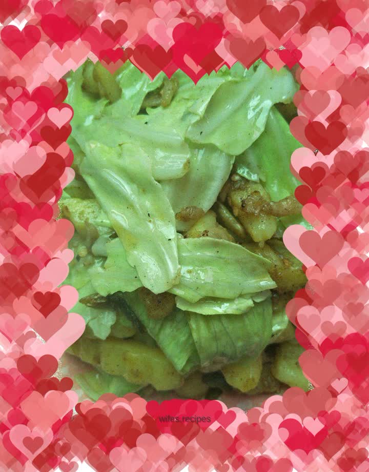 Stir-fried potatoes with lotus flowers