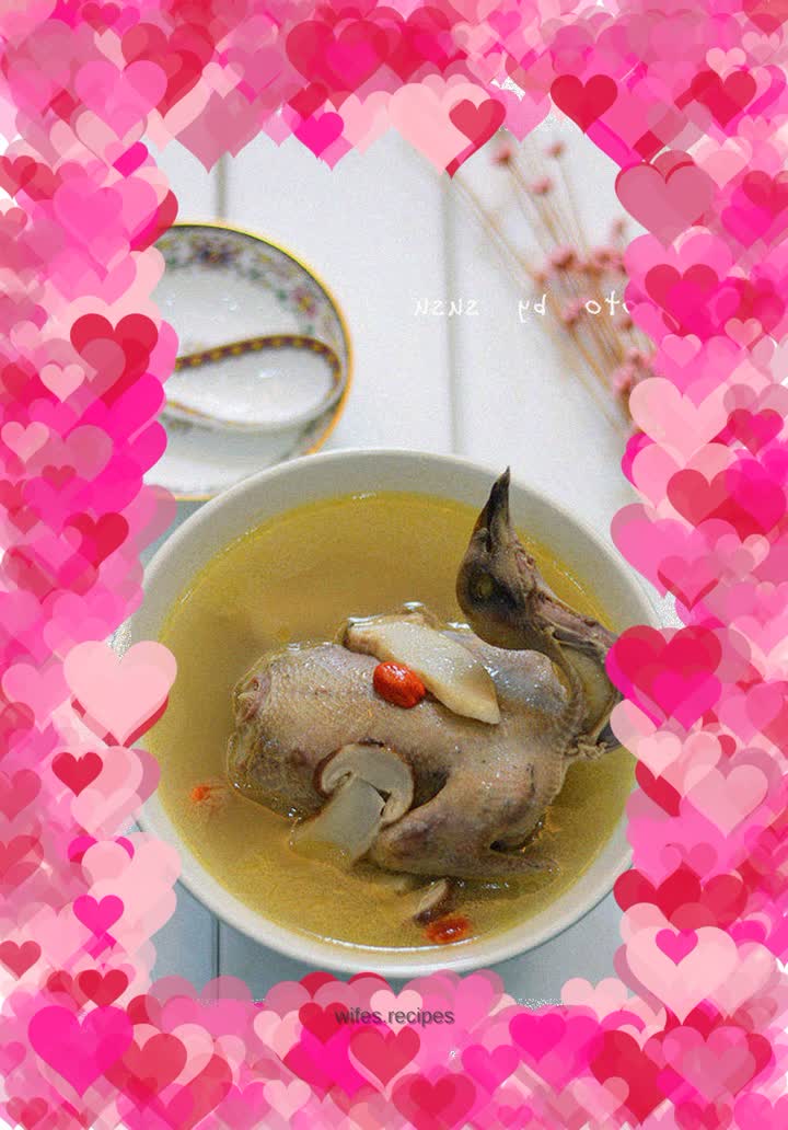 Matsutake pigeon soup