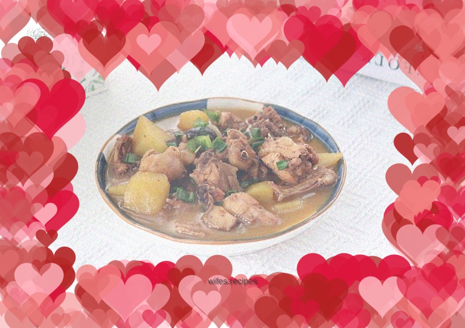 Stewed Chicken with Mushrooms and Potatoes