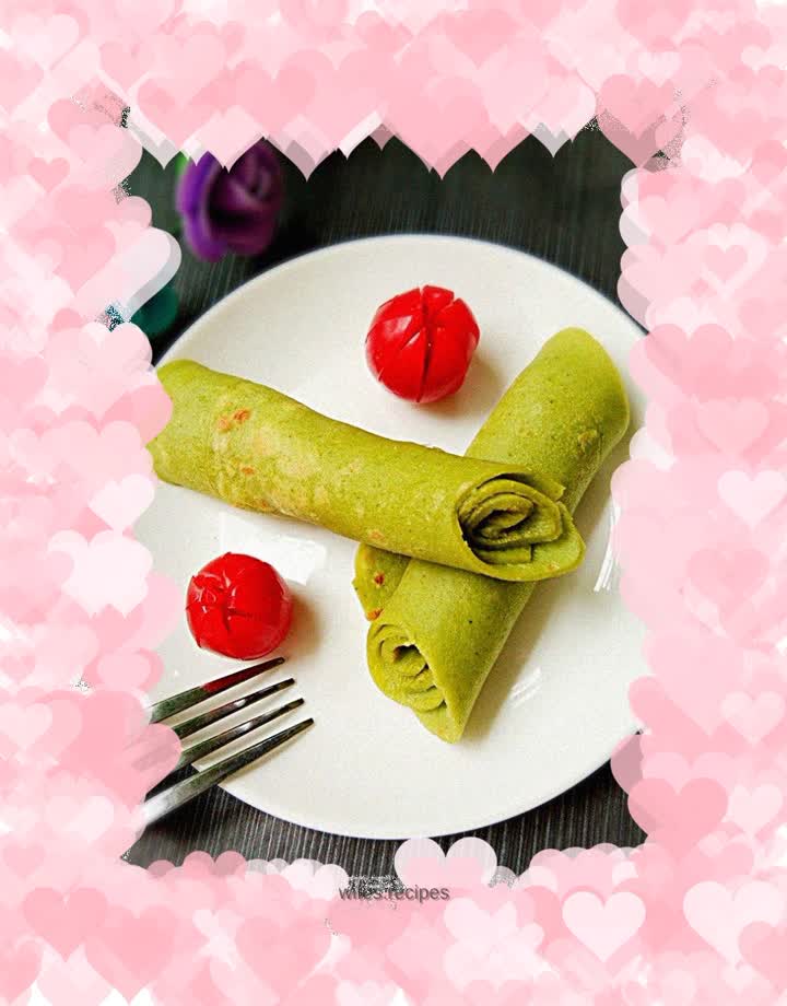Egg Pancake with Spinach Sauce
