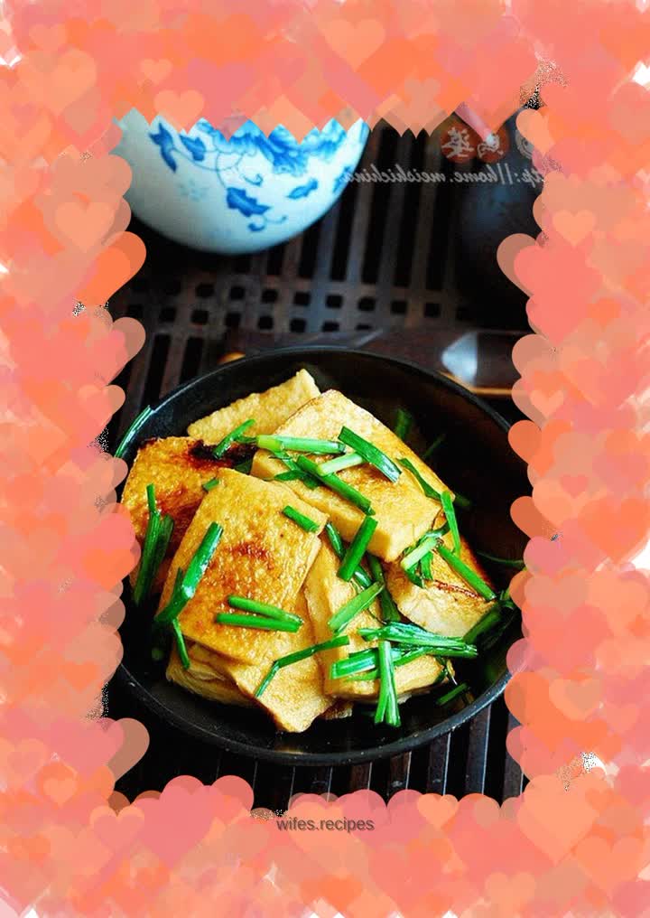 Simple Life----Stir-fried Thousand-page Tofu with Chives