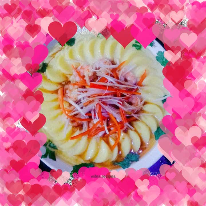 Golden egg-wrapped shrimp