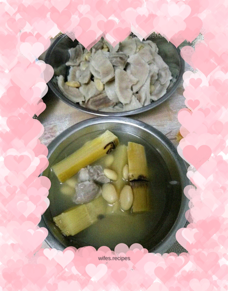 Pork belly and lentil soup