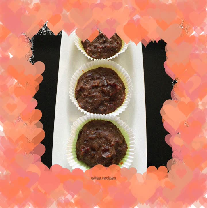 Red date cake