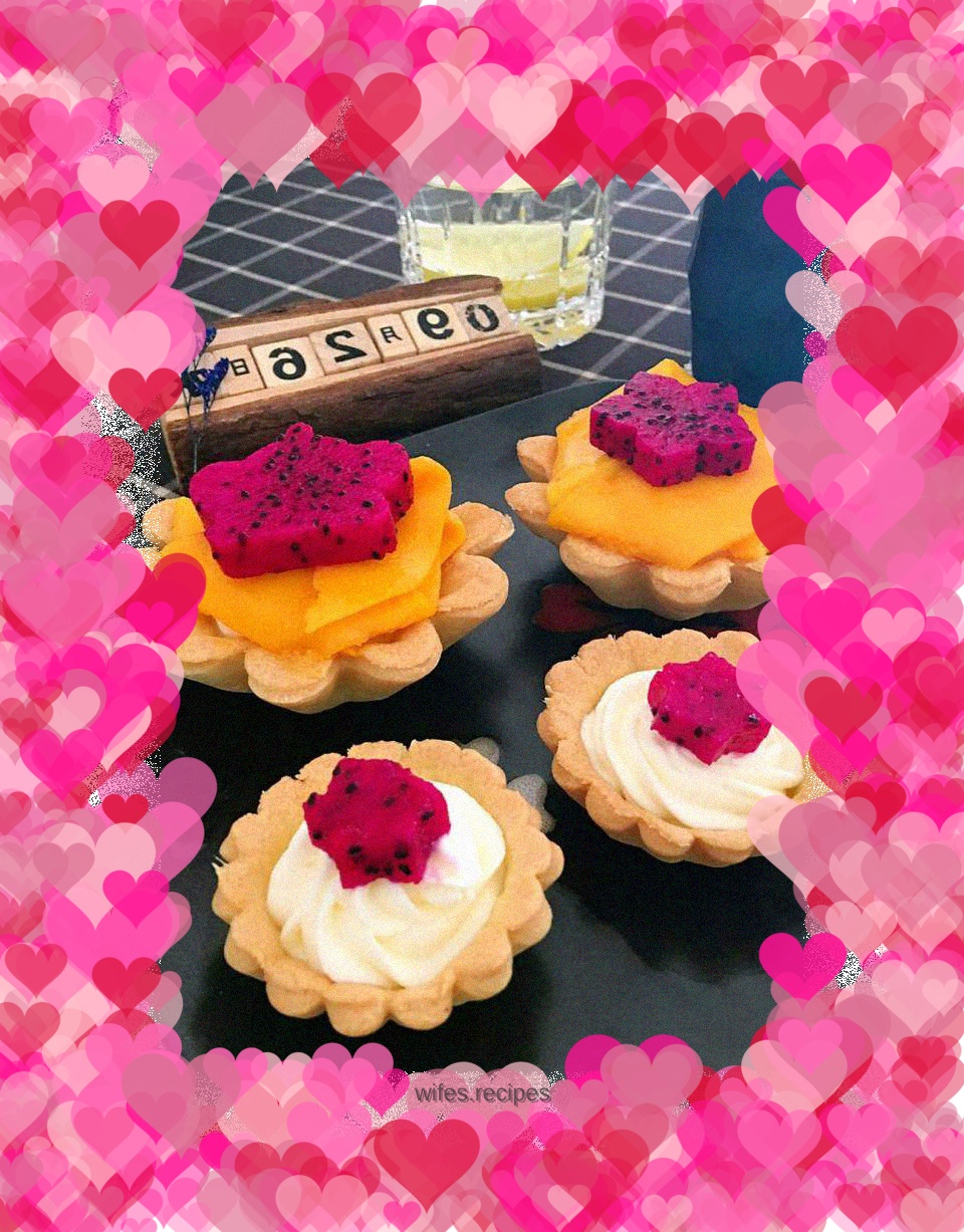Colorful fruit tart