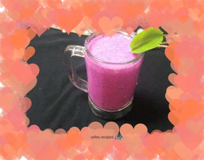 Dragon Fruit Banana Milkshake