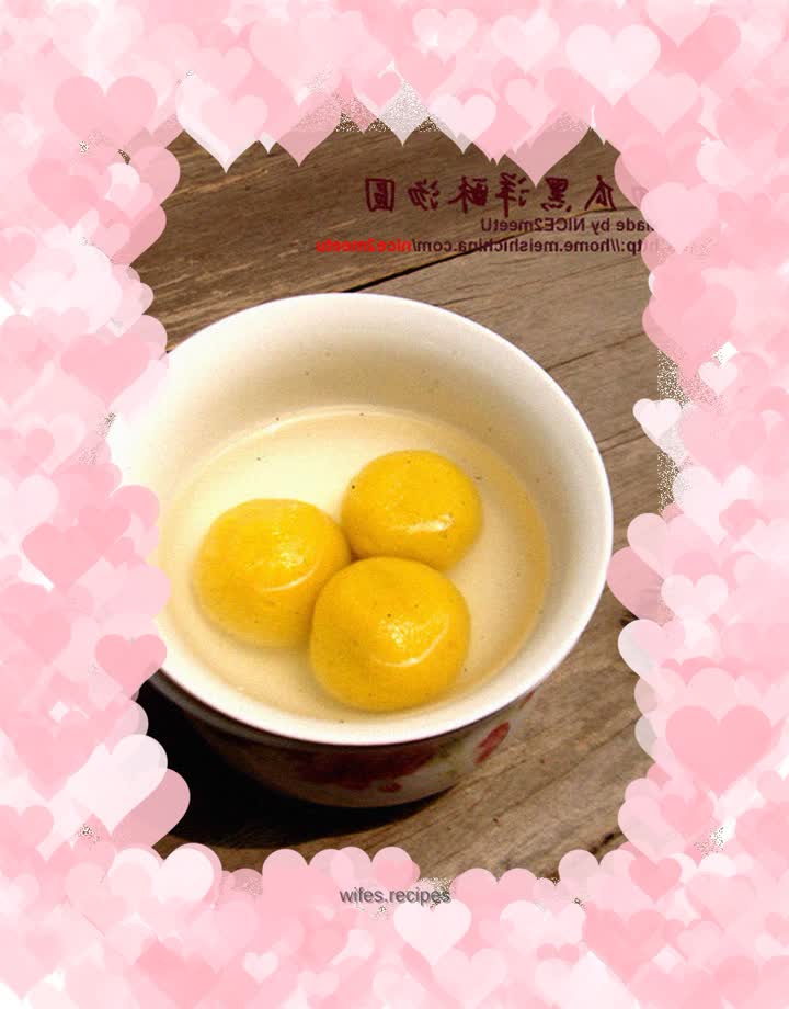 [Pumpkin and Black Sesame Rice Balls] I’m obsessed with the rich sesame flavor