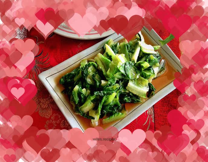 Healthy, light and delicious--lettuce mixed with oyster sauce