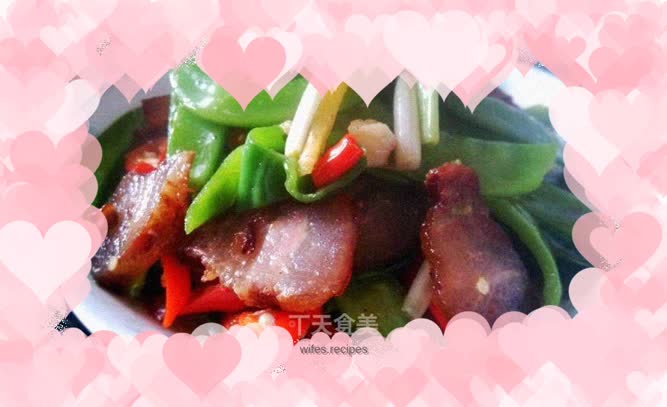 Stir-fried bacon with snow peas