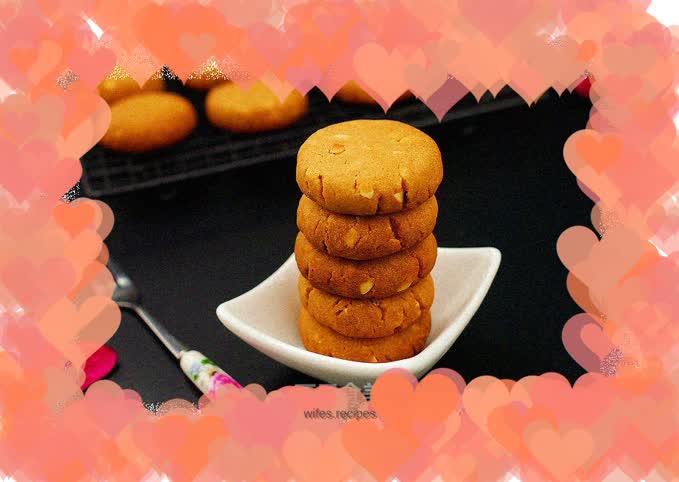 Crispy and fragrant peanut butter cookies