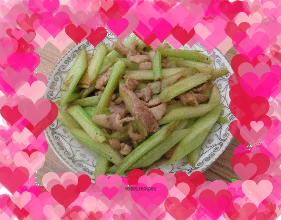 Stir-fried shredded pork with celery