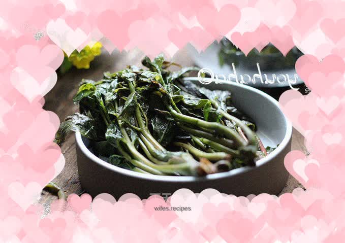 Pickled toon sprouts