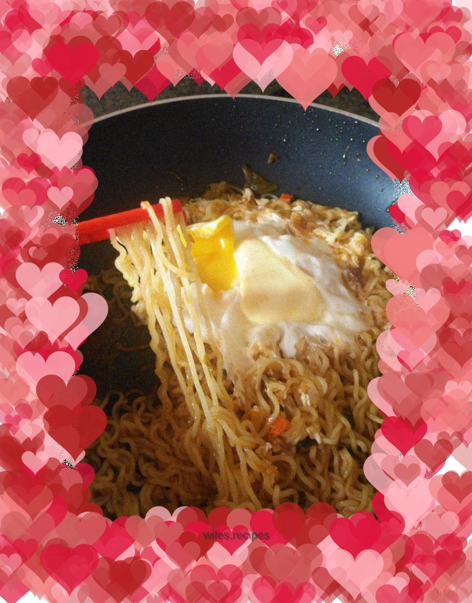 Simple fried instant noodles (the method is the same for all kinds of noodles, today I fried sauerkraut.)