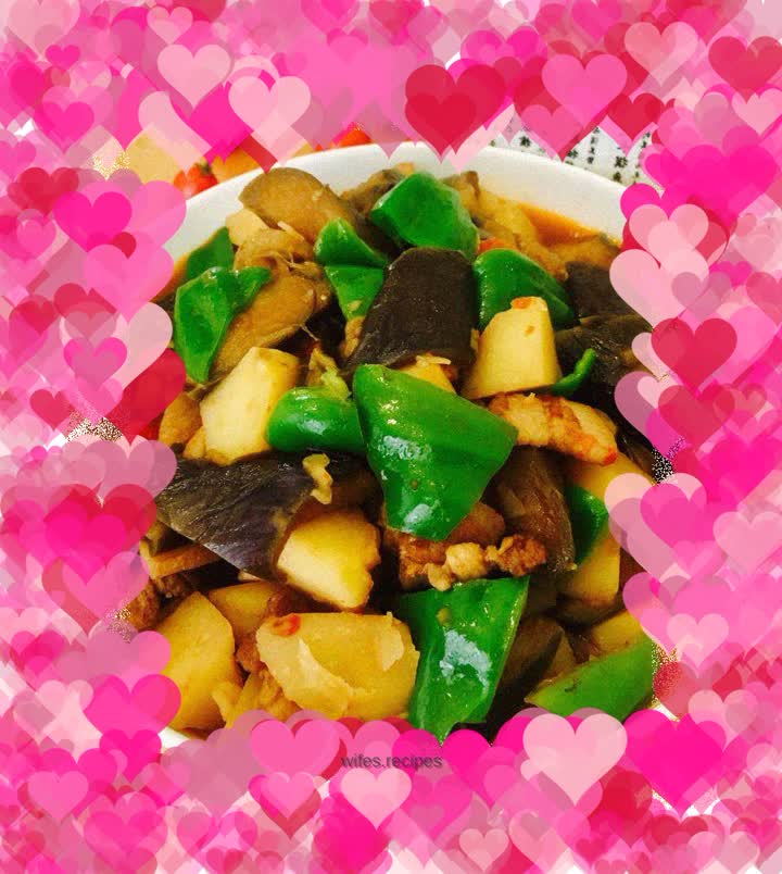 Potato stewed eggplant