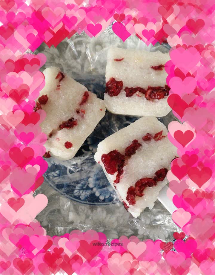 Sticky rice and cranberry cake