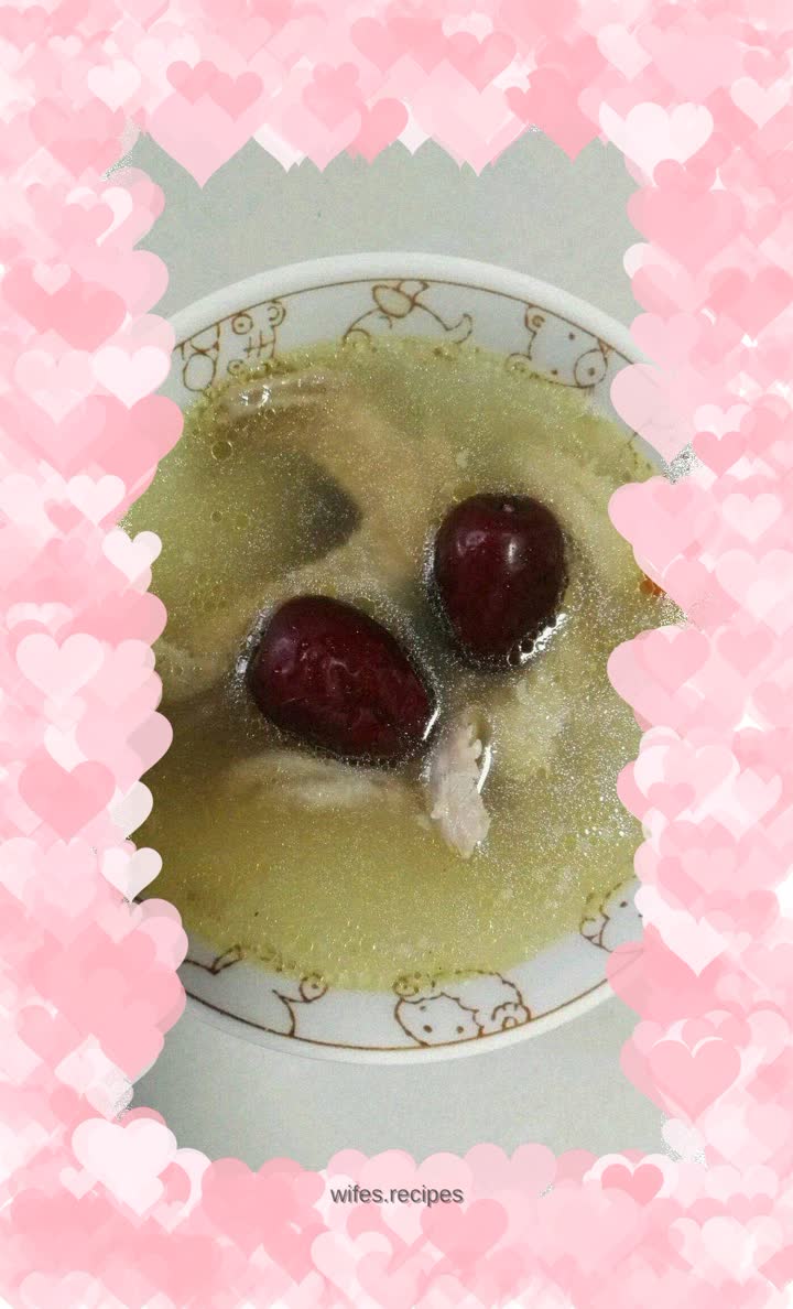 Red dates and pigeon soup