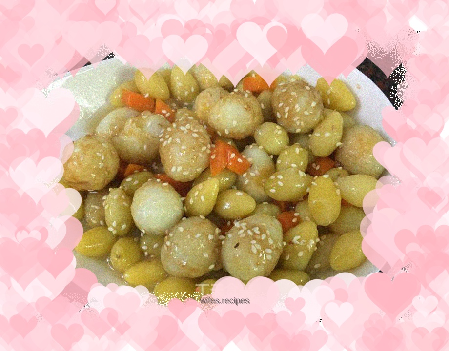 Black roasted ginkgo with quail eggs