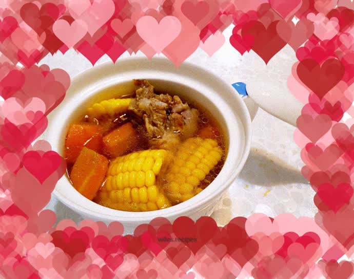 Summer light calcium supplement soup—carrot, corn and bone soup