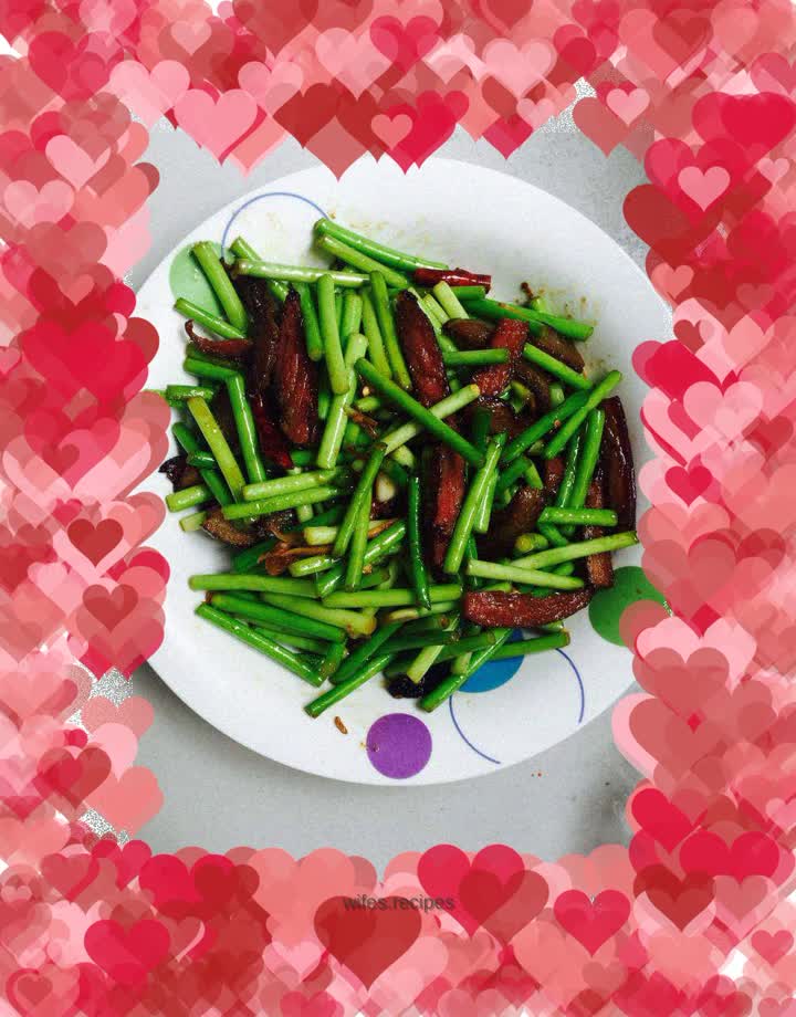Stir-fried bacon with garlic sprouts