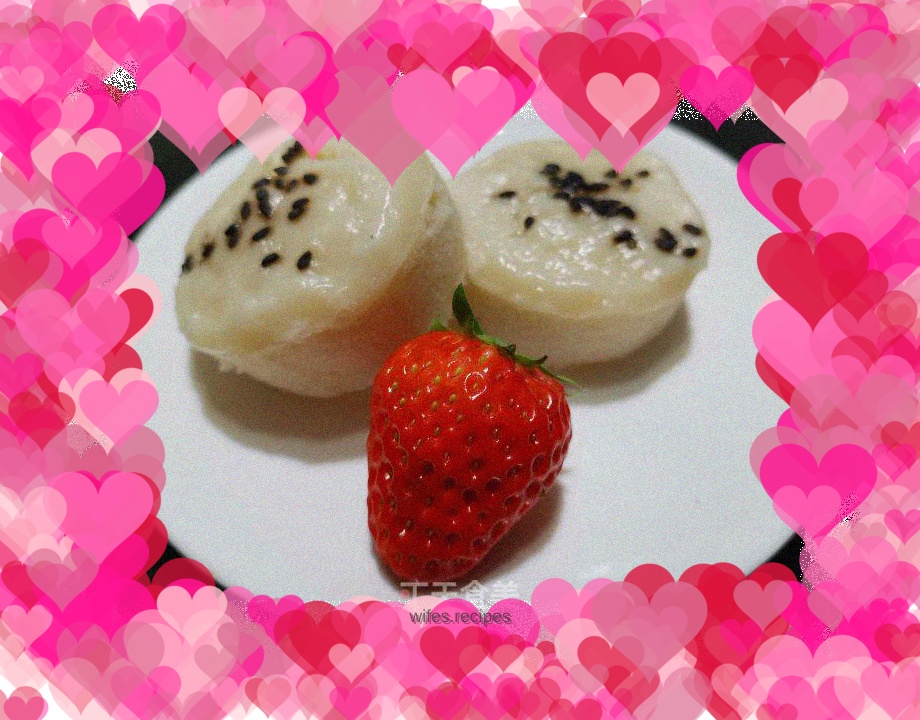 Soft, glutinous and sweet rice cake