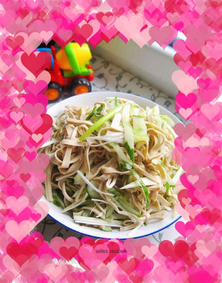 Cold Cucumber and Bean Skin