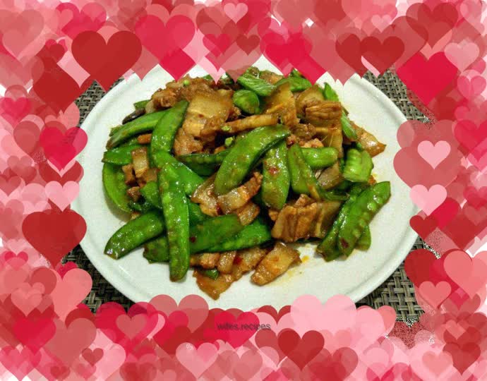 Stir-fried pork belly with snow peas