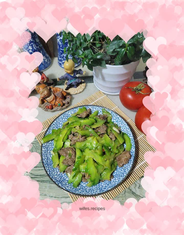 Stir-fried Bitter Gourd with Beef