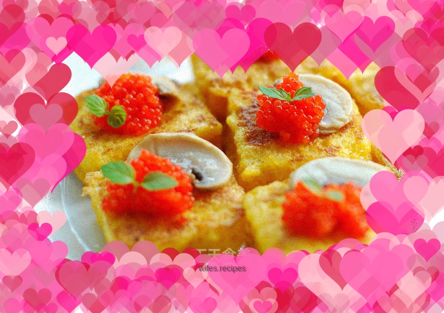 Fried toast with fish roe and eggs