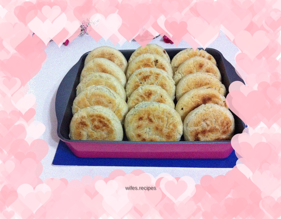 Bean dregs leavened shortbread cakes