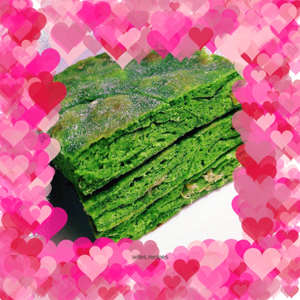 Spinach and meat floss pancakes