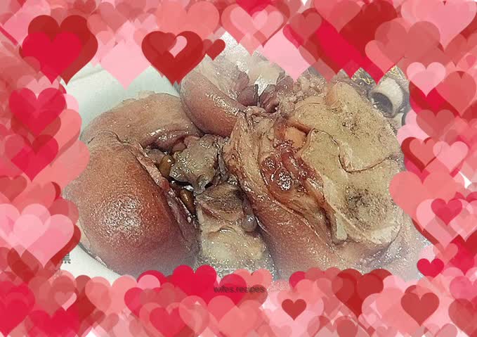 Black Bean Stewed Pork Trotters