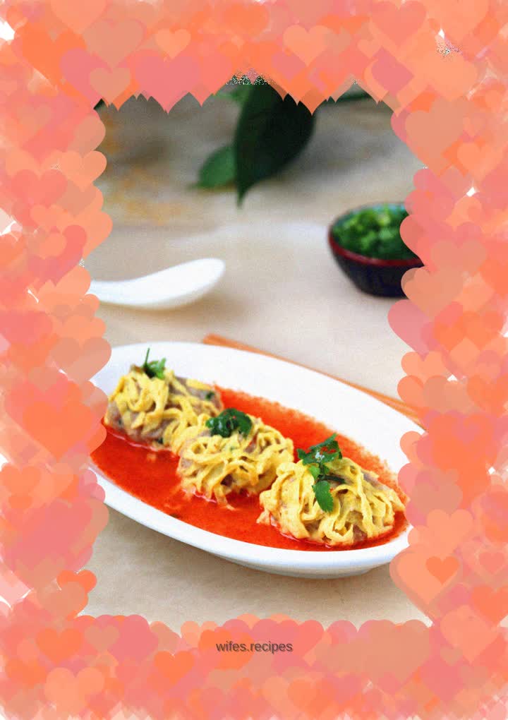 Golden Soup Lion Head