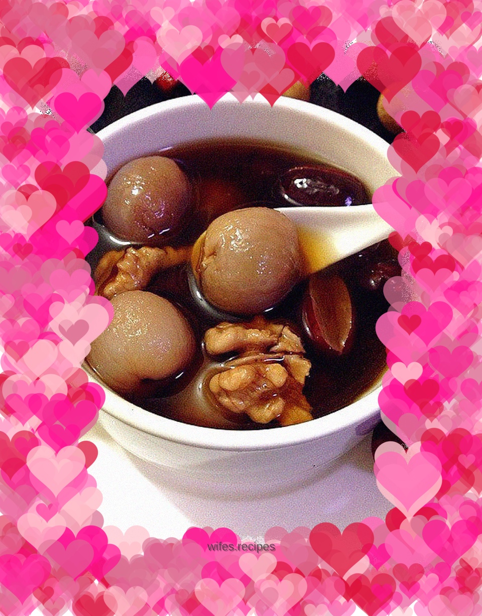 Sweet longan and red date soup