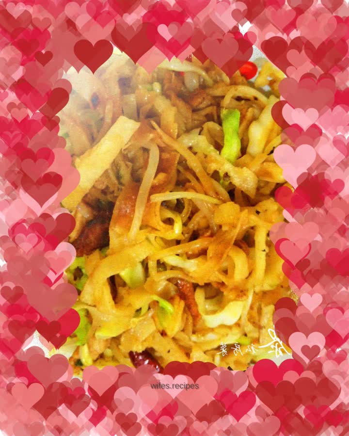 Fried Pancakes with Shredded Pork and Vegetables