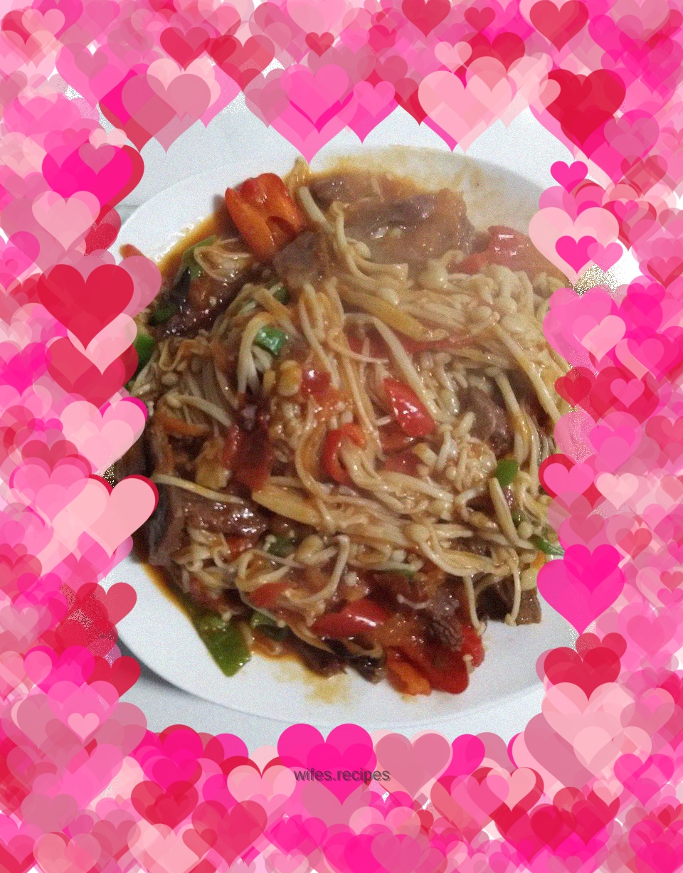 Stir-fried beef with enoki mushrooms