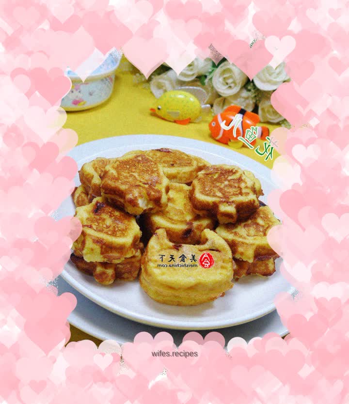 Wolfberry Egg Steamed Bun Cake